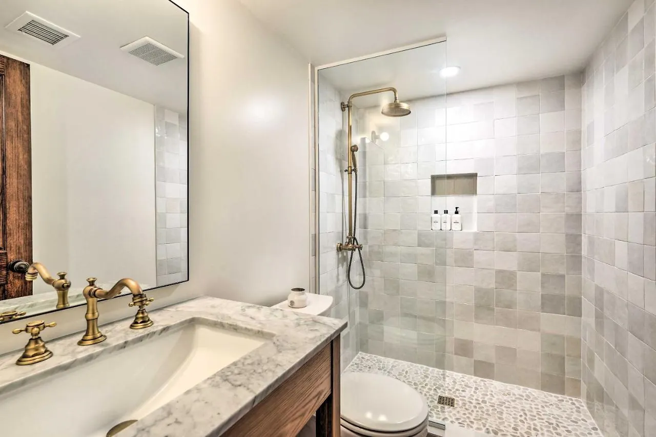 Scottsdale Condo With Pool Access, Near Old Town!